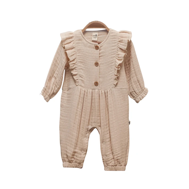 Fırfırlı Düğmeli Bej %100 Pamuk Müslin Kız Bebek Tulum